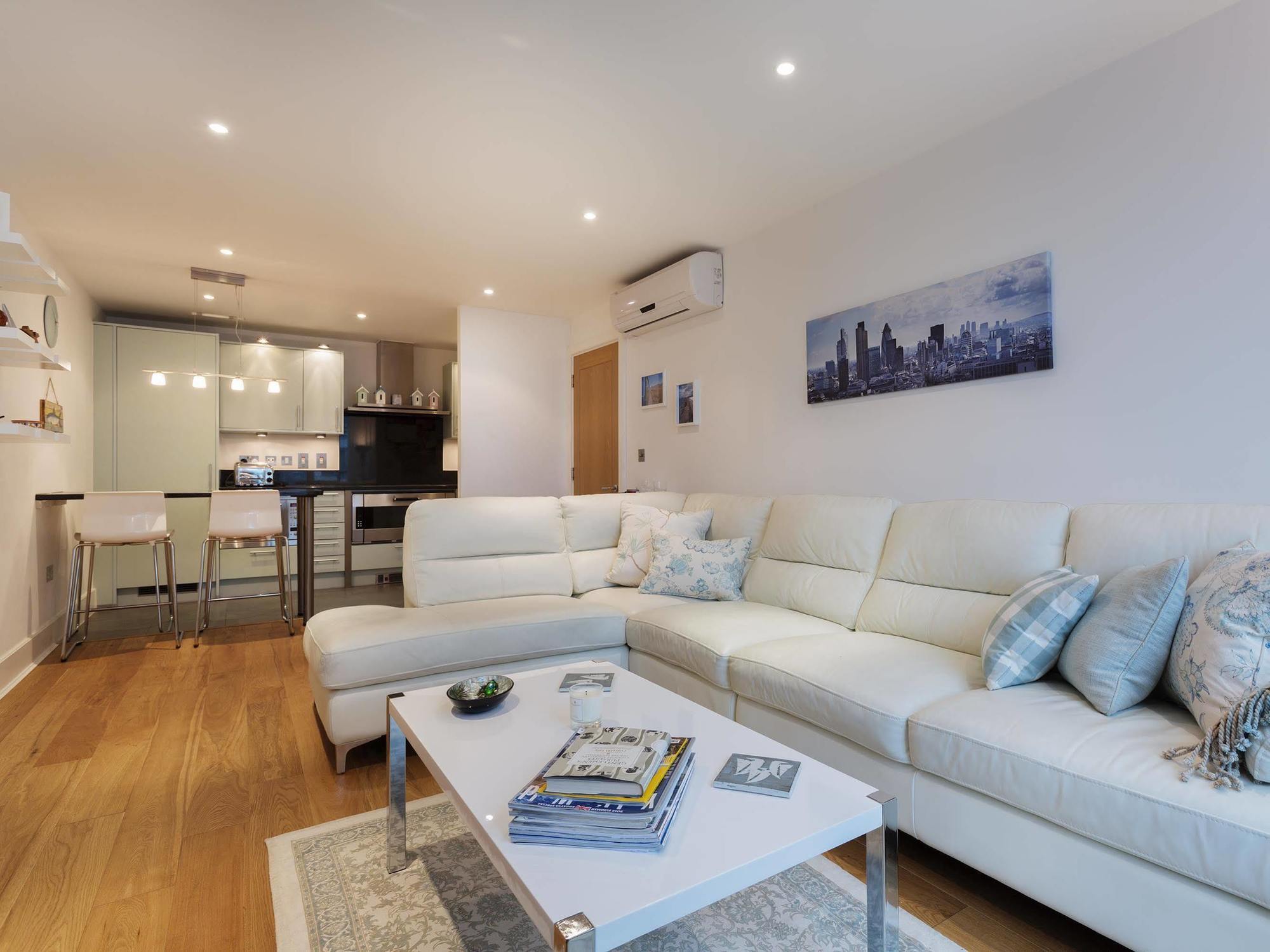 Veeve - Modernist Wharf Apartment London Ngoại thất bức ảnh
